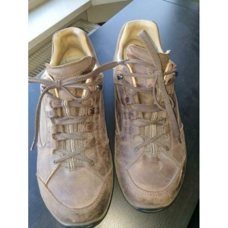 Meindl en clarks maat 43