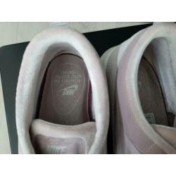 Nike Air roze dames gympen Maat 42