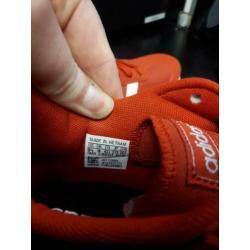 Adidas sneakers! Maat 43,5
