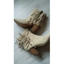Laarsjes 37