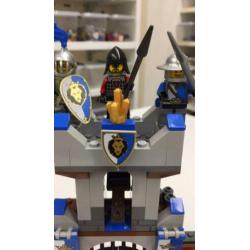 SB685 Lego Castle 70402 compleet met boekje