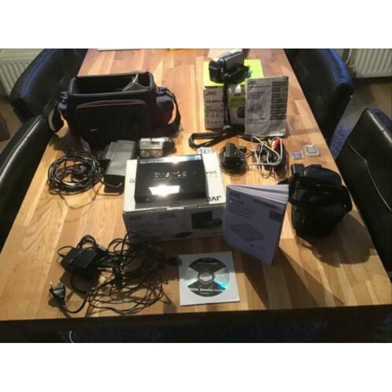 JVC-MG67e Everio Camcorder, geheel compleet
