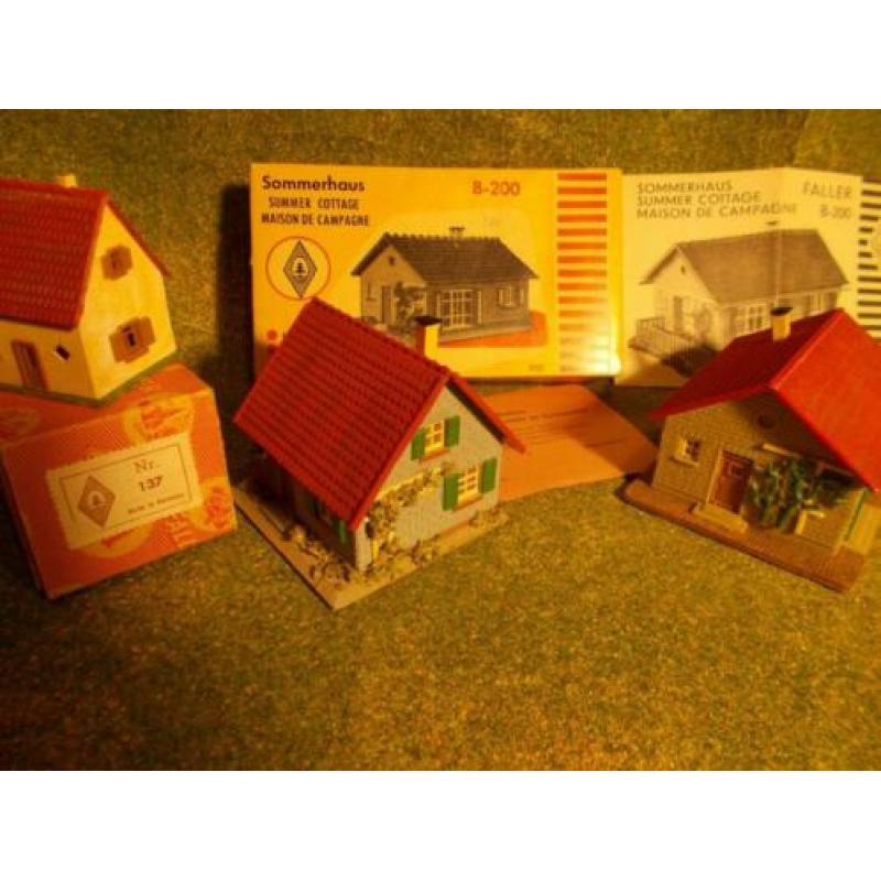 3 oude jaren 50 Faller huisjes B-200 nr-137 houten onderkant