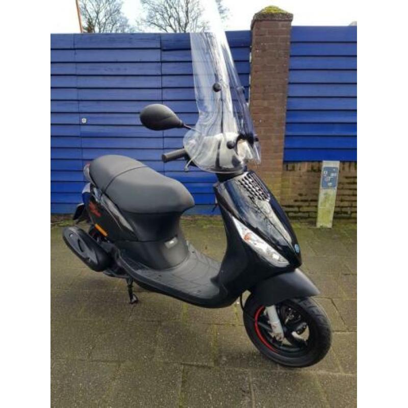 Piaggio Zip 45 km/h brom 2015