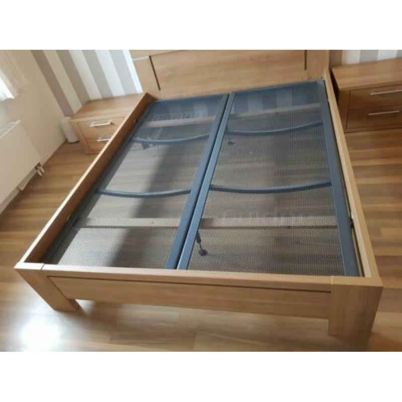 Ombouw bed + 2 bijpass nachtkastjes + 2 AUPING spiraalbodems