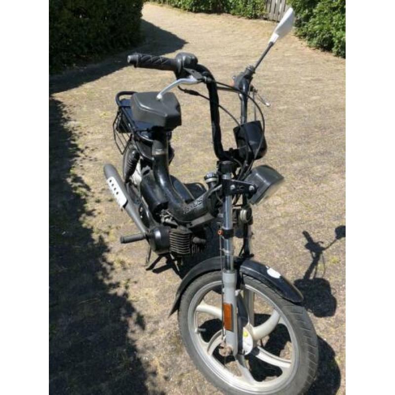 Tomos snor