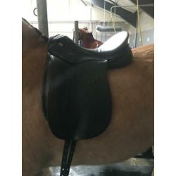 Kn allegro dressuur zadel 18inch zwart