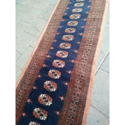 Perziische loper 320x76 cm.