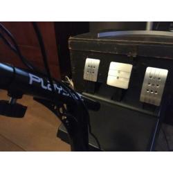 Playseat compleet met stuur en pedalen ZGAN