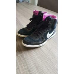 Zo goed als nieuwe nike schoenen, maat 36