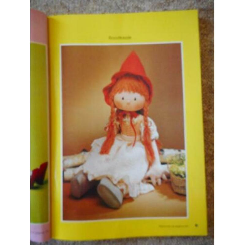 Het nieuwe poppenboek over poppen maken