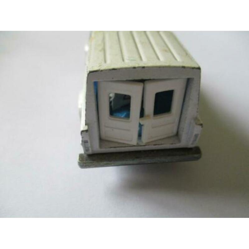majorette auto ambulance