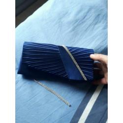 Blauw nieuw chique maat 38, 40 of 42, clutch/ketting/oorbel
