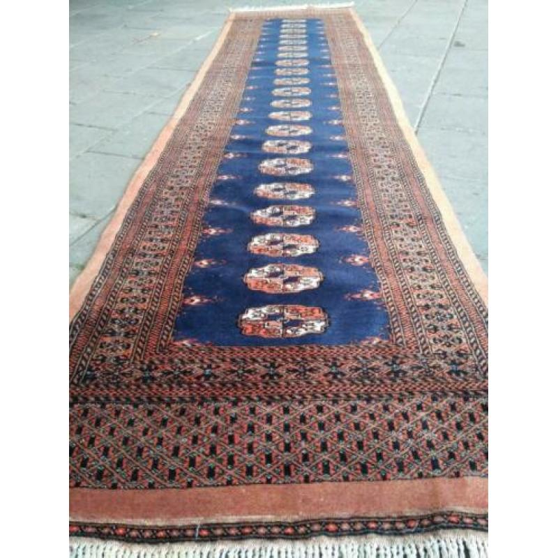 Perziische loper 320x76 cm.