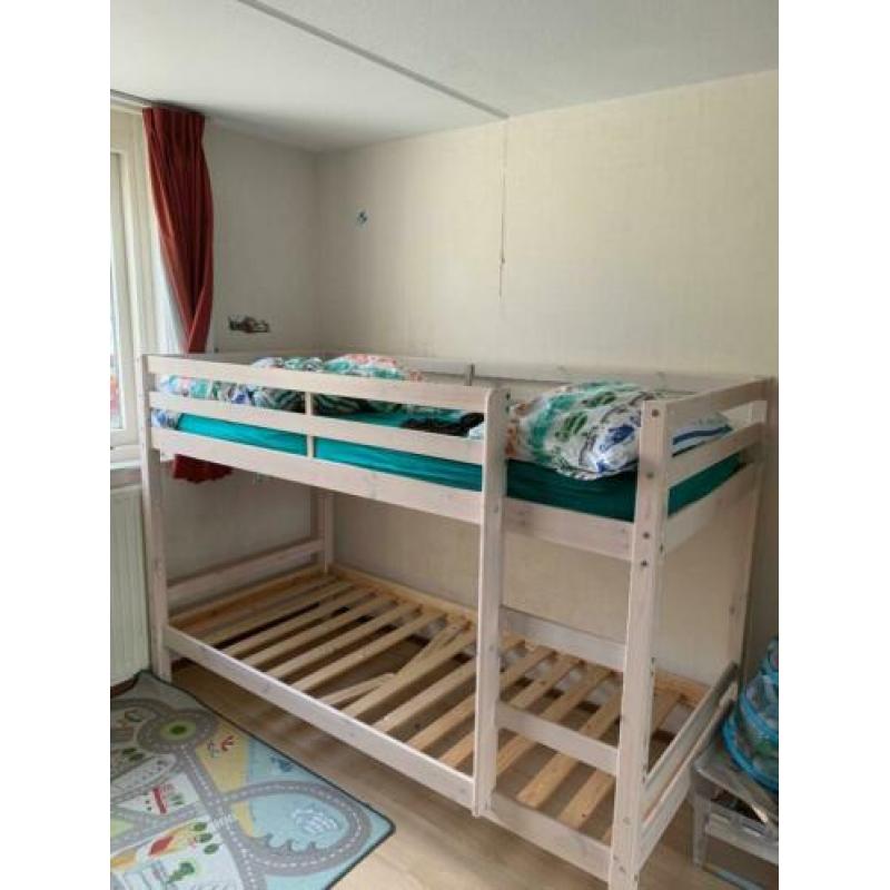 Stapelbed voor kinderen - houten stapelbed