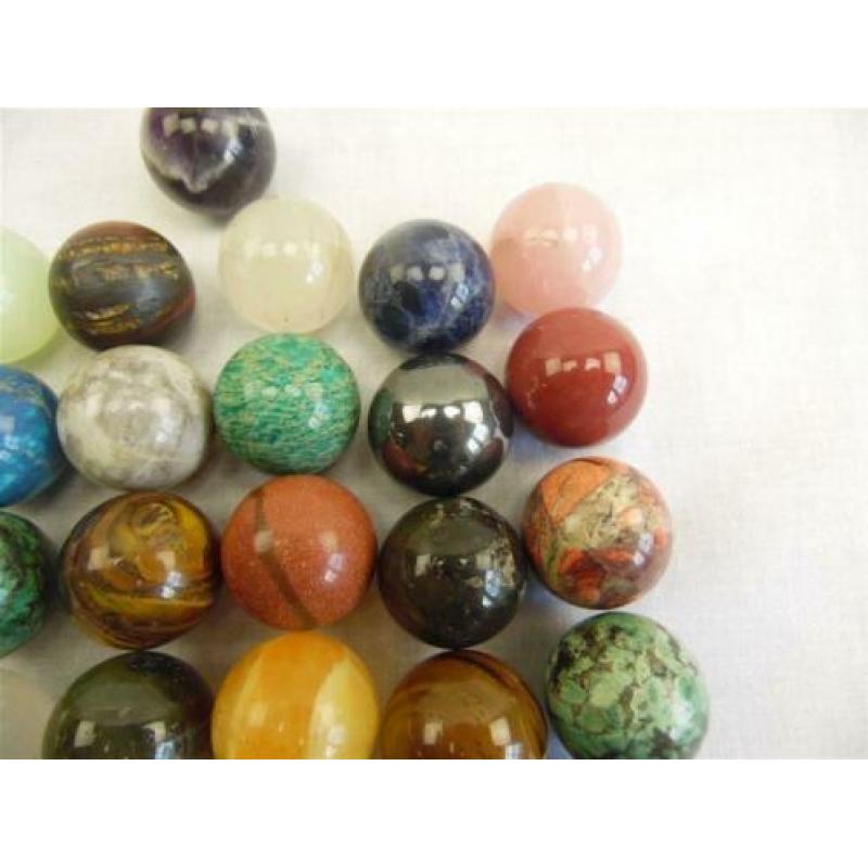 26 minerale bollen 30 mm