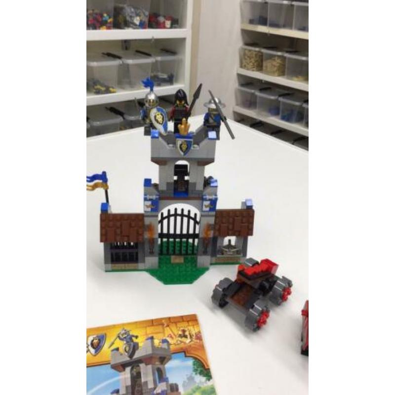 SB685 Lego Castle 70402 compleet met boekje