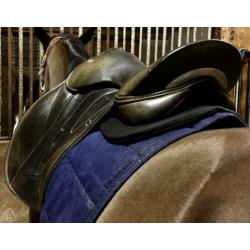 WoW zadel 17.5 inch M boom (teab)