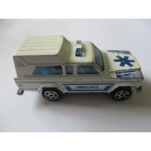 majorette auto ambulance