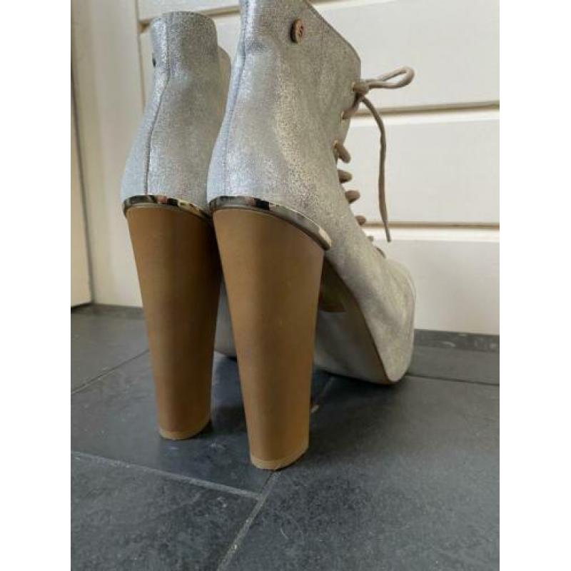 Extravagante veterschoenen