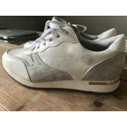 Wit gympen sneakers nieuw mt 40