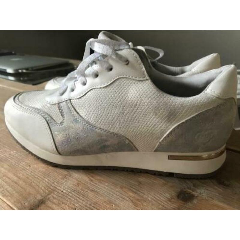 Wit gympen sneakers nieuw mt 40
