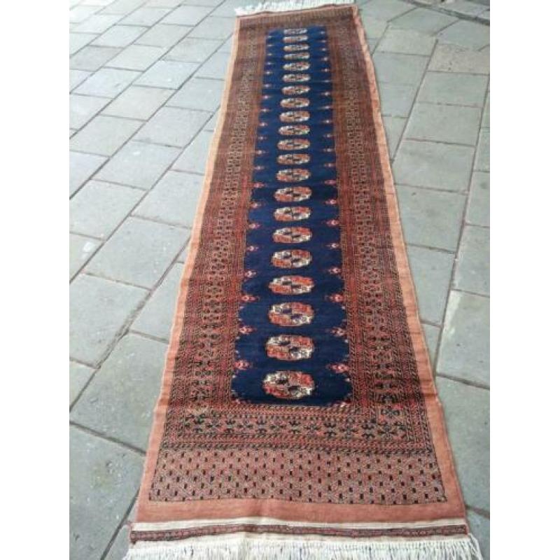 Perziische loper 320x76 cm.