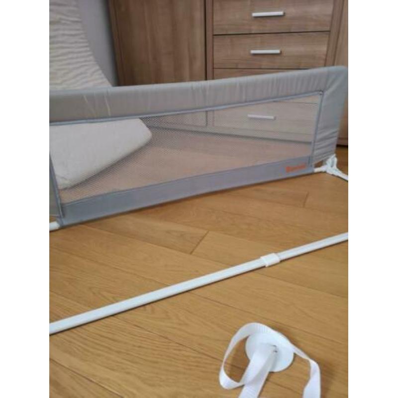 Twee bedhekjes 120cm en 100cm