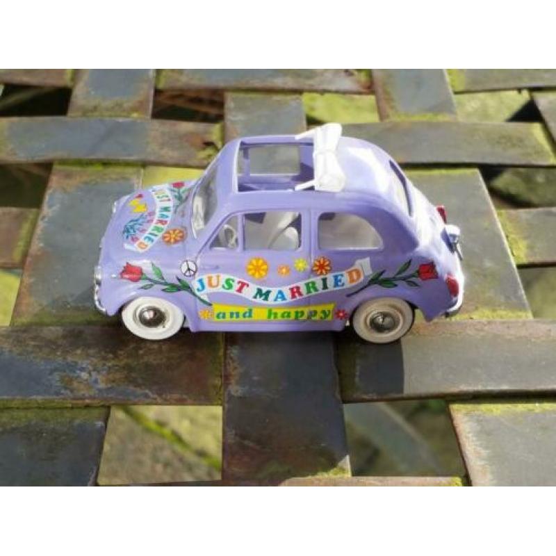 Fiat 500 1/43 VITESSE just married half open lila