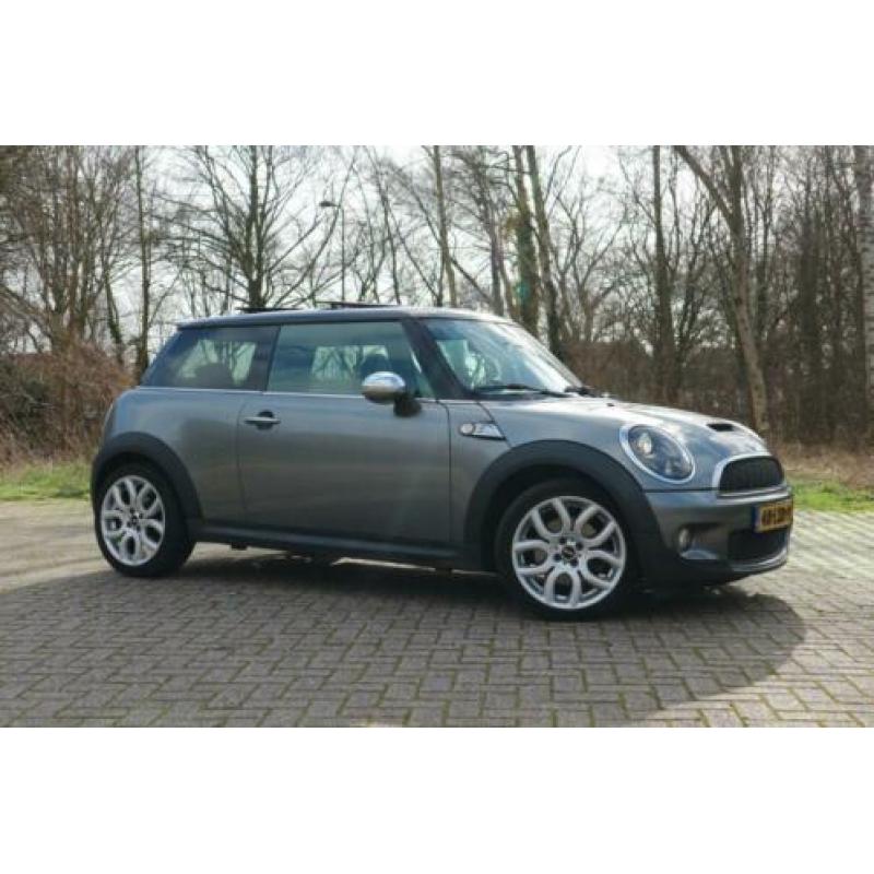 Mini Cooper S Chili N18 2010 Grijs