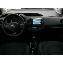 Toyota Yaris 1.5 VVT-i 112 PK Design Limited | Navigatie | T