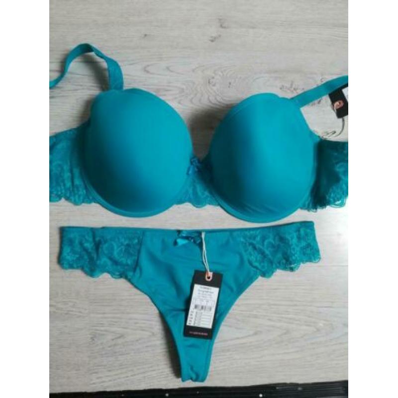 Nieuw setje van After Eden 70G 75E 75G