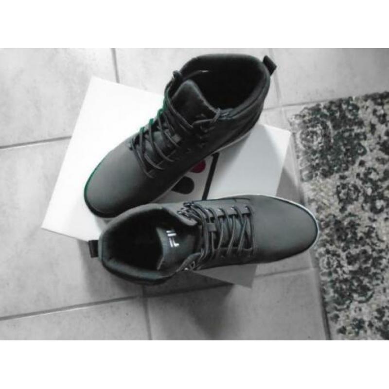 Fila hiker sneakers 45 . nieuw