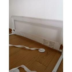 Twee bedhekjes 120cm en 100cm