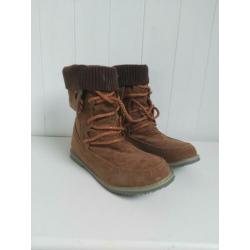 Gave NIEUWE schoenen mt 38