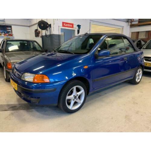 Fiat Punto Cabrio 1.2 60 S Mooie nette auto