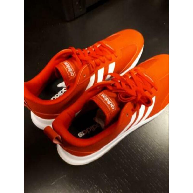 Adidas sneakers! Maat 43,5