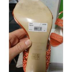 karen millen pumps coral kleur maat 41
