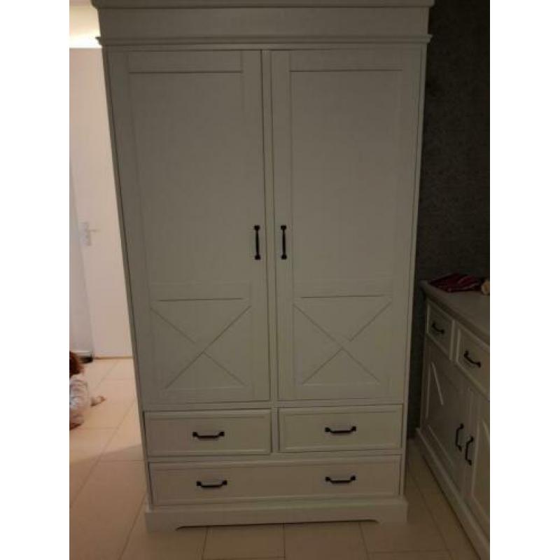 mooie babykamer zeer stevig