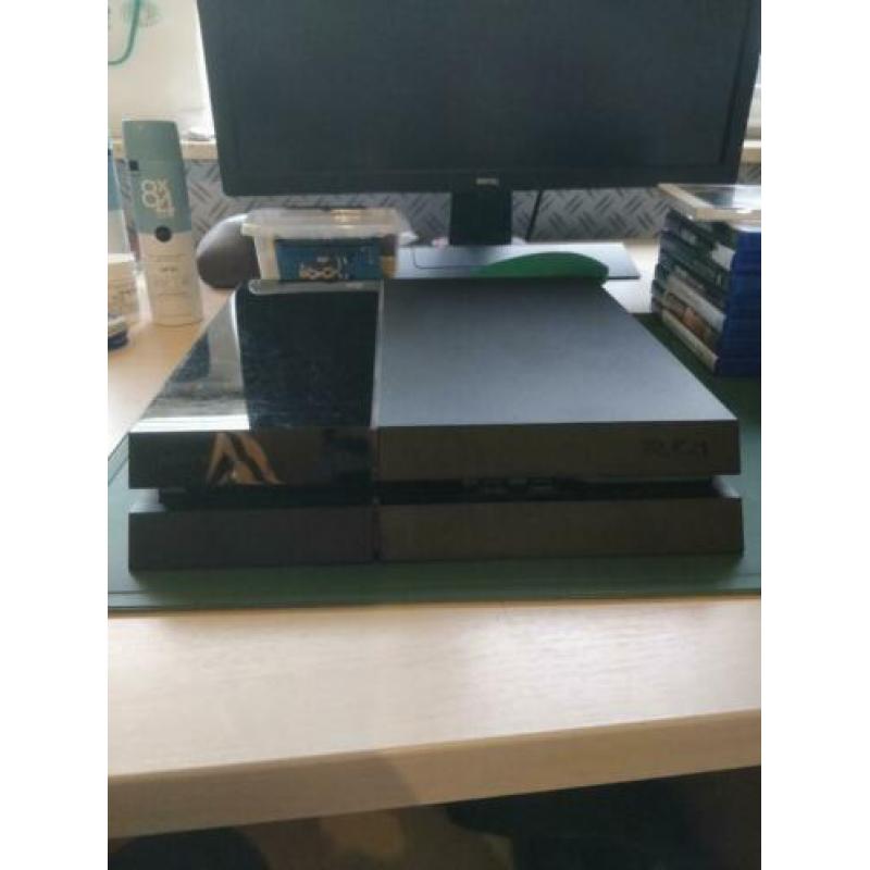 PlayStation 4 (ps4) 500gb + assortiment spellen