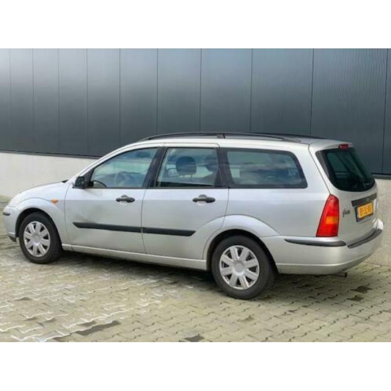 Ford Focus Wagon 1.6-16V Cool Edition Airco/Apk/N.A.P