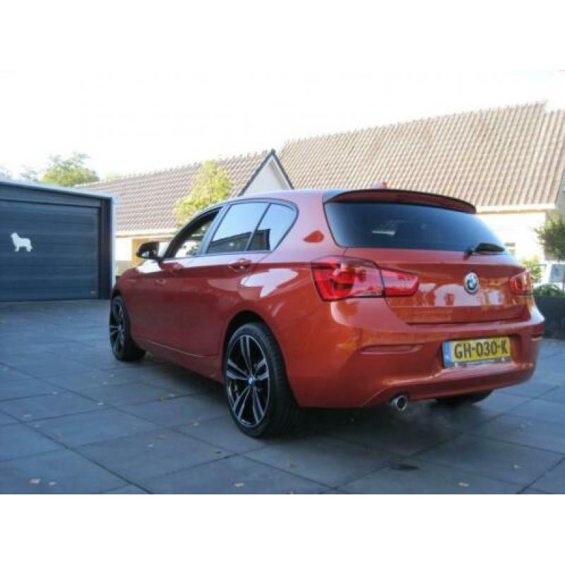 Bmw 1-SERIE 18 EXECUTIVE SPORT LINE