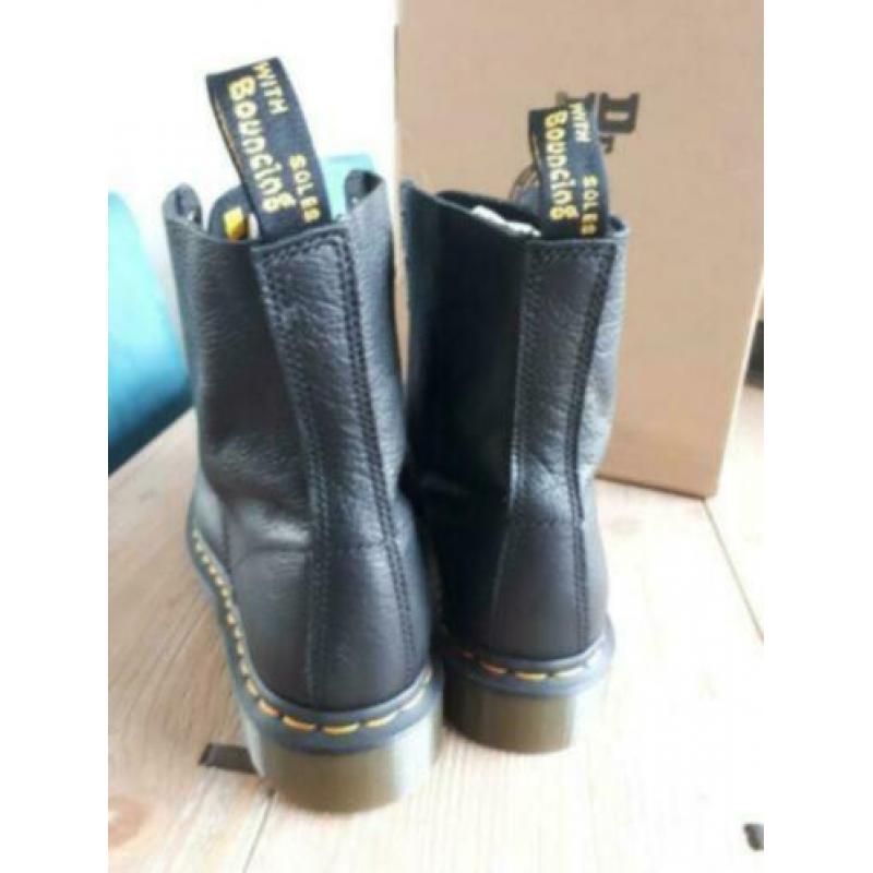 Dr Martens Virginia zacht leer maat 38 Zwart ( zachte leer )