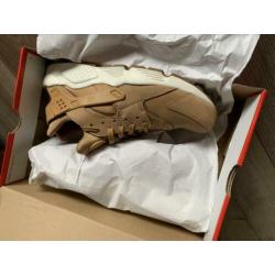 Nike Huarache Sail-gum Med Brown maat 46 us 12