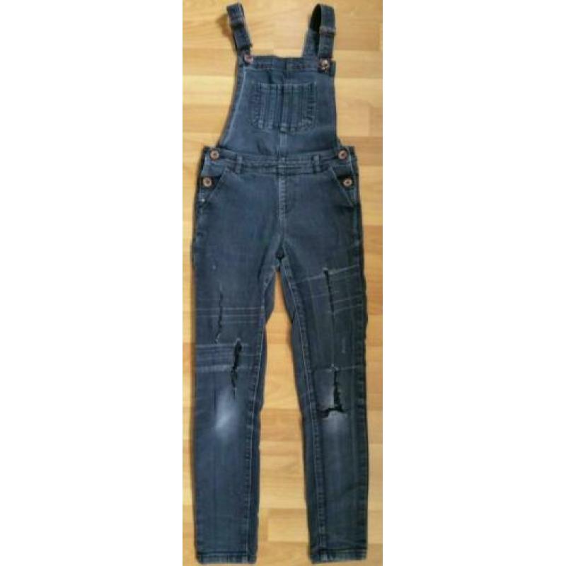 Tuinbroek, spijkerbroek, T-shirt, rok, setje, jurk maat 140