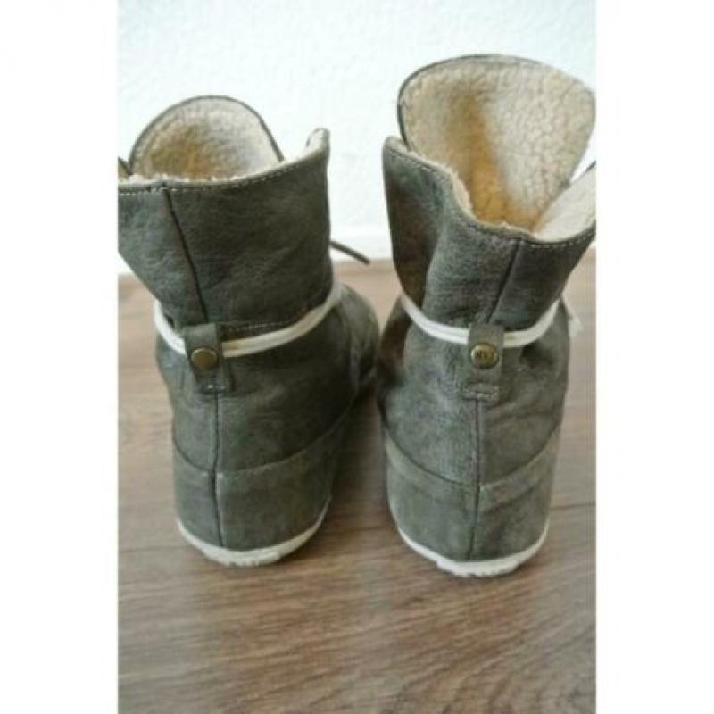 Schoenen OPRUIMING alles €5,- River Woods sneakers maat 39