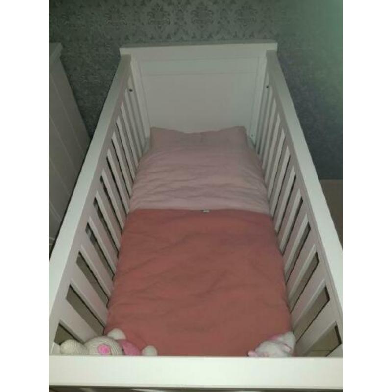 mooie babykamer zeer stevig