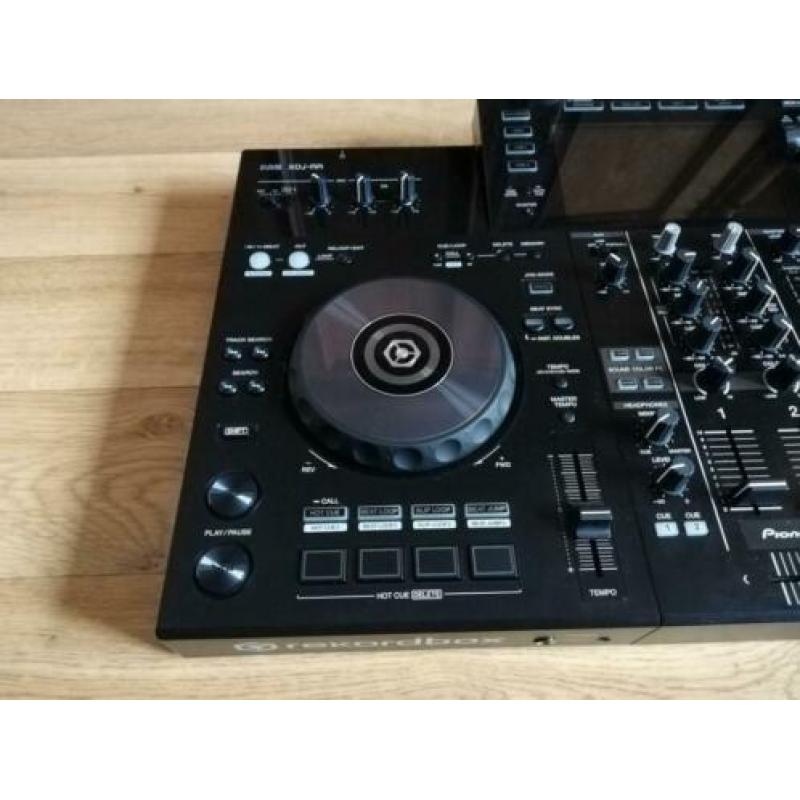 Pioneer xdj rr met draagtas.