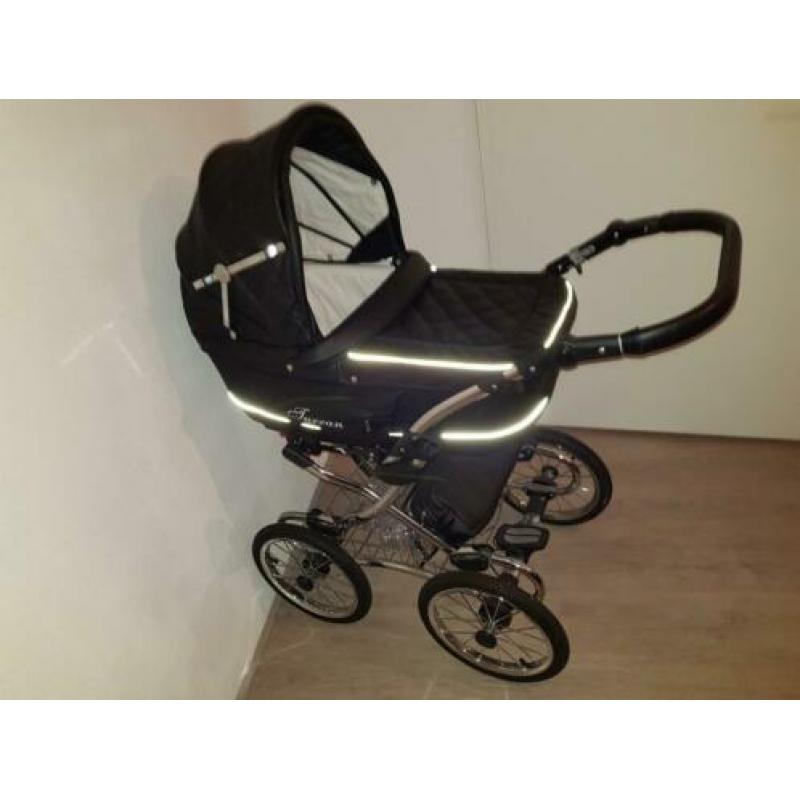 Kinderwagen te koop!