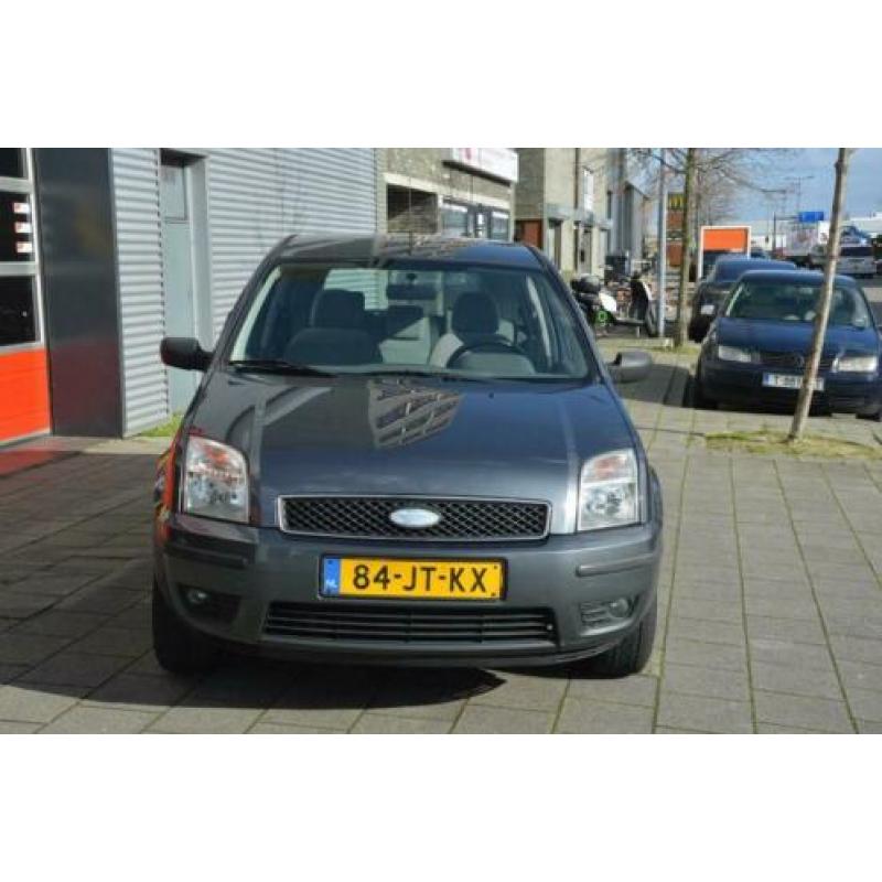 Ford Fusion 1.6-16V Luxury 5Drs I Airco I Trekhaak I Sport v
